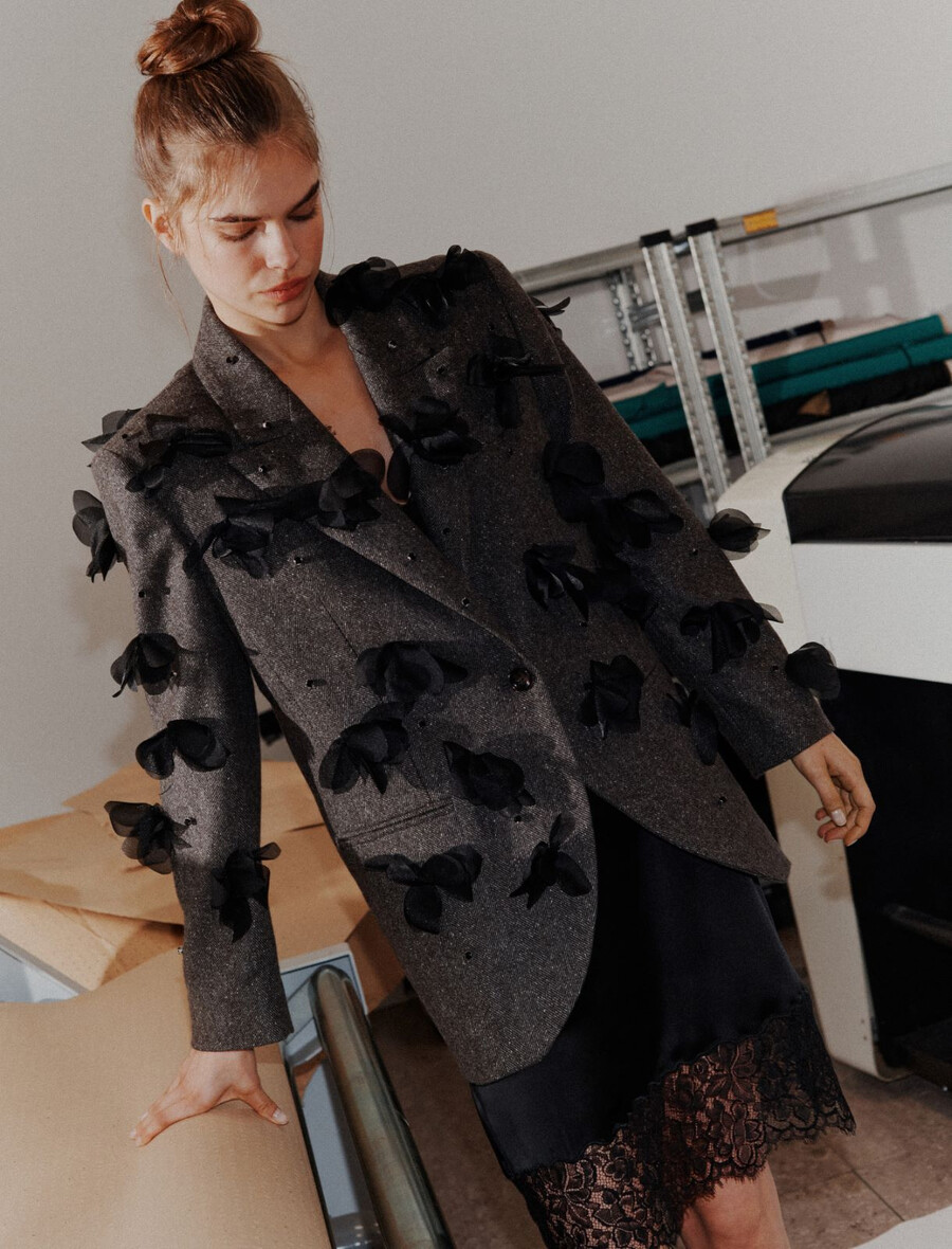 blazer mit floralen und gestickten details - dunkelbraun