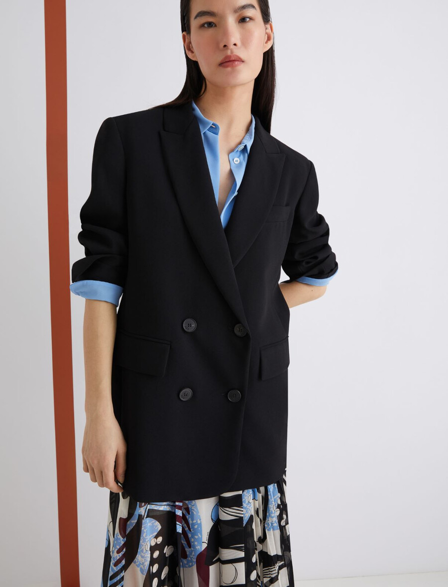 gerade geschnittene envers-satinjacke – schwarz