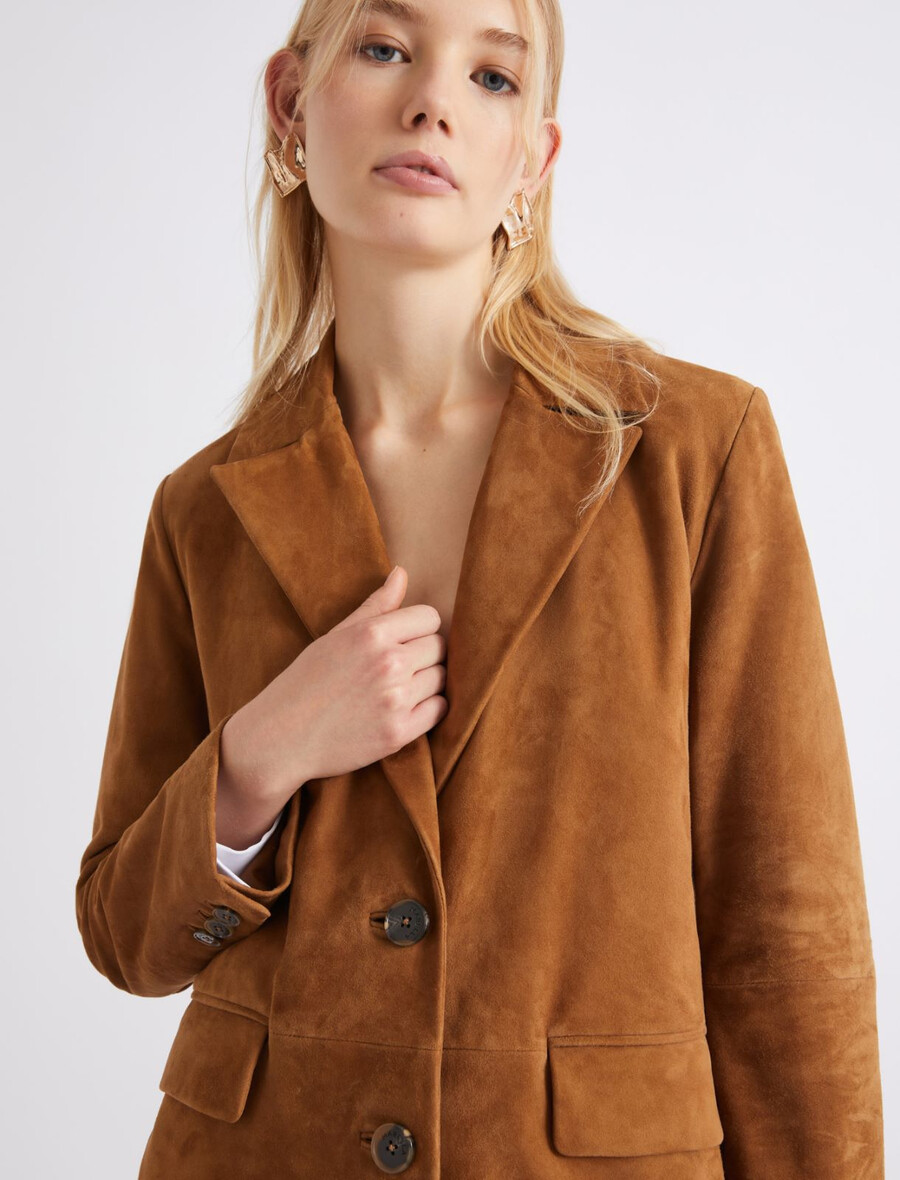 halbtaillierter wildlederblazer – camel