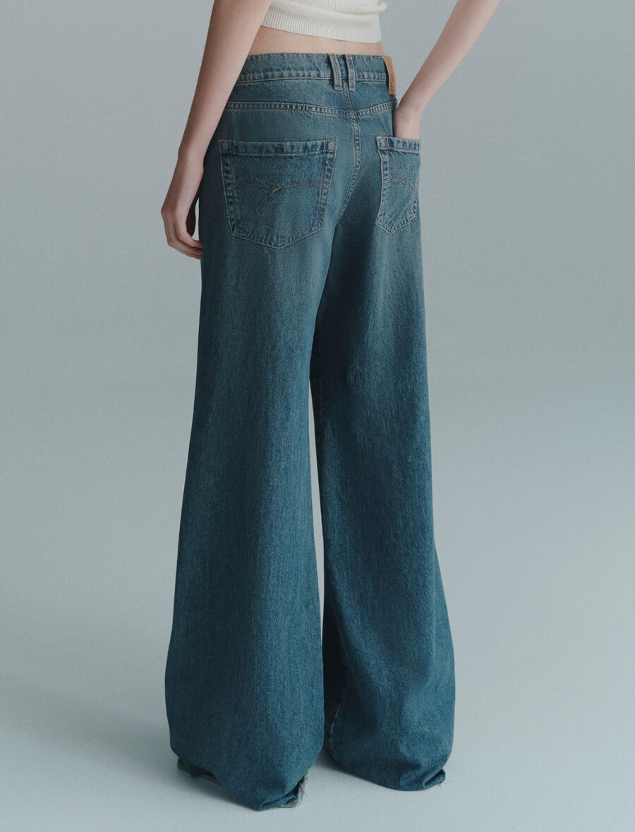 hüftjeans mit weitem bein – preussischblau