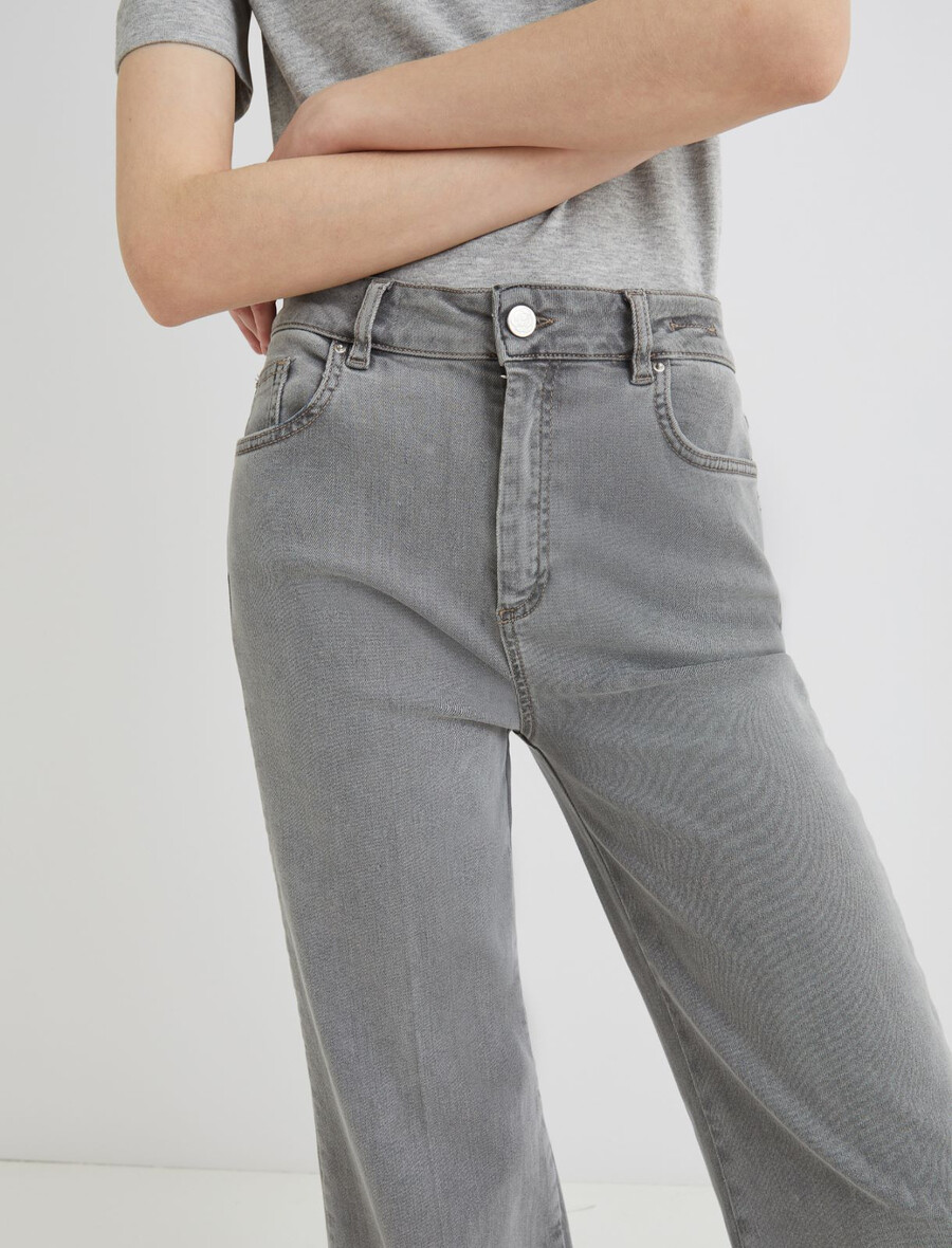 weit geschnittene verkürzte jeans - grau