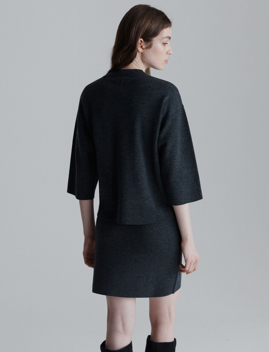 pullover aus reiner wolle – dunkelgrau
