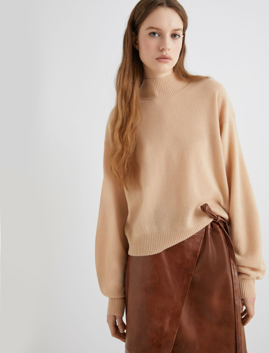 kaschmirpullover mit stehkragen - puder