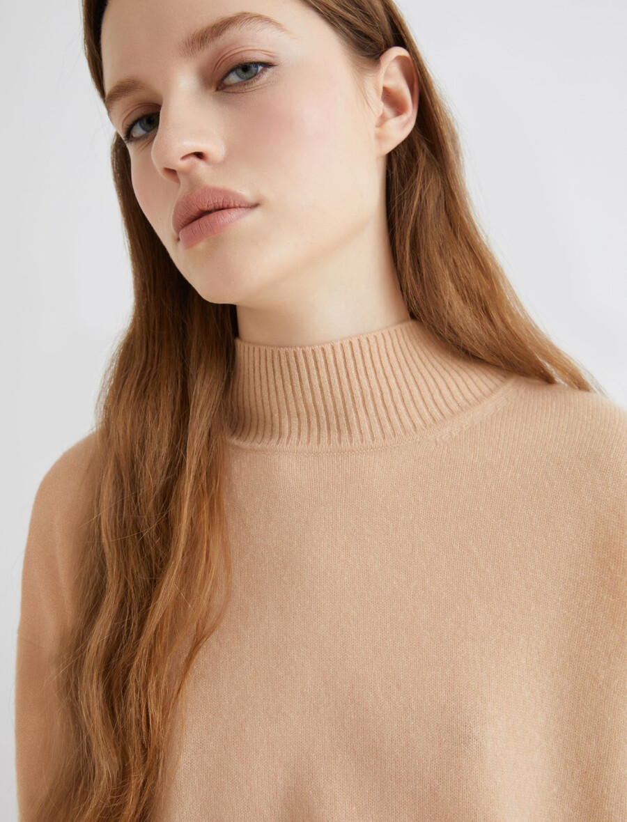 kaschmirpullover mit stehkragen - puder