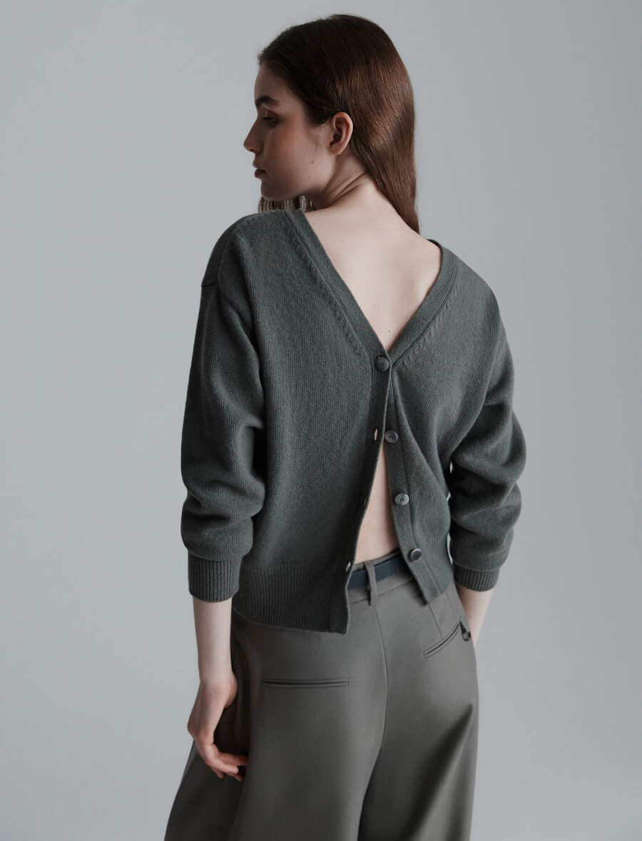 pullover mit nackenausschnitt – olive