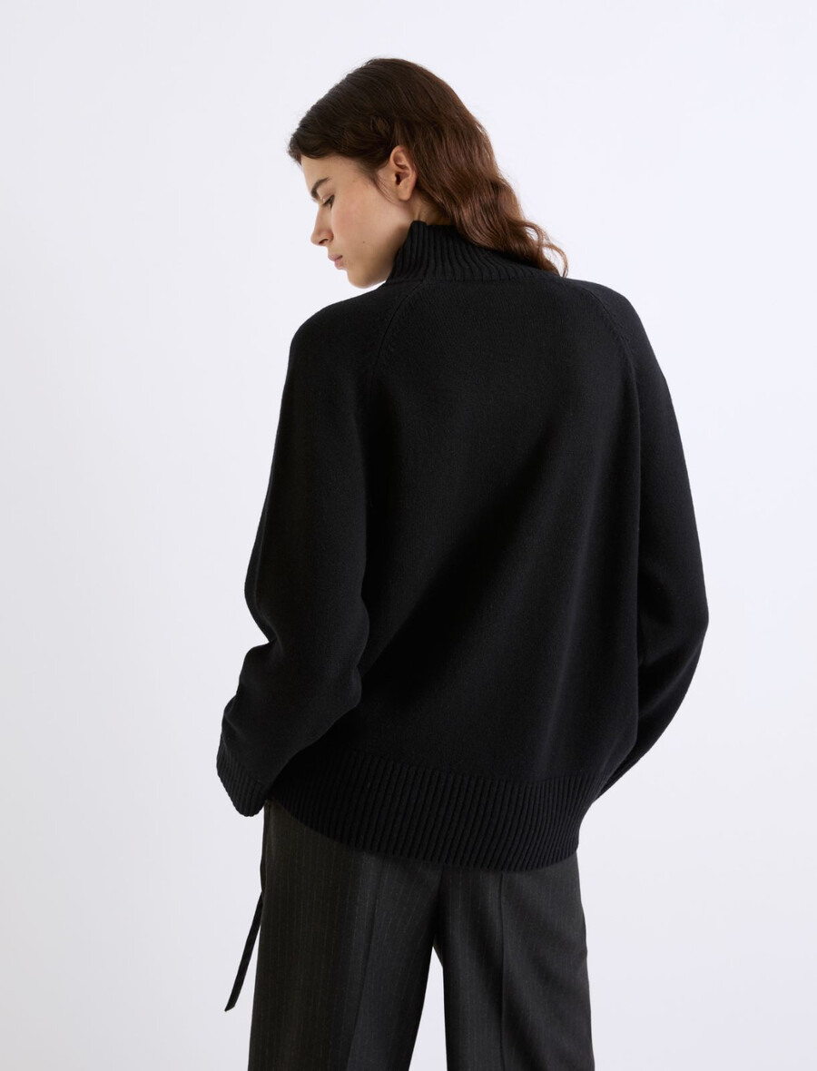 oversized-pullover aus superfeiner merinowolle – schwarz