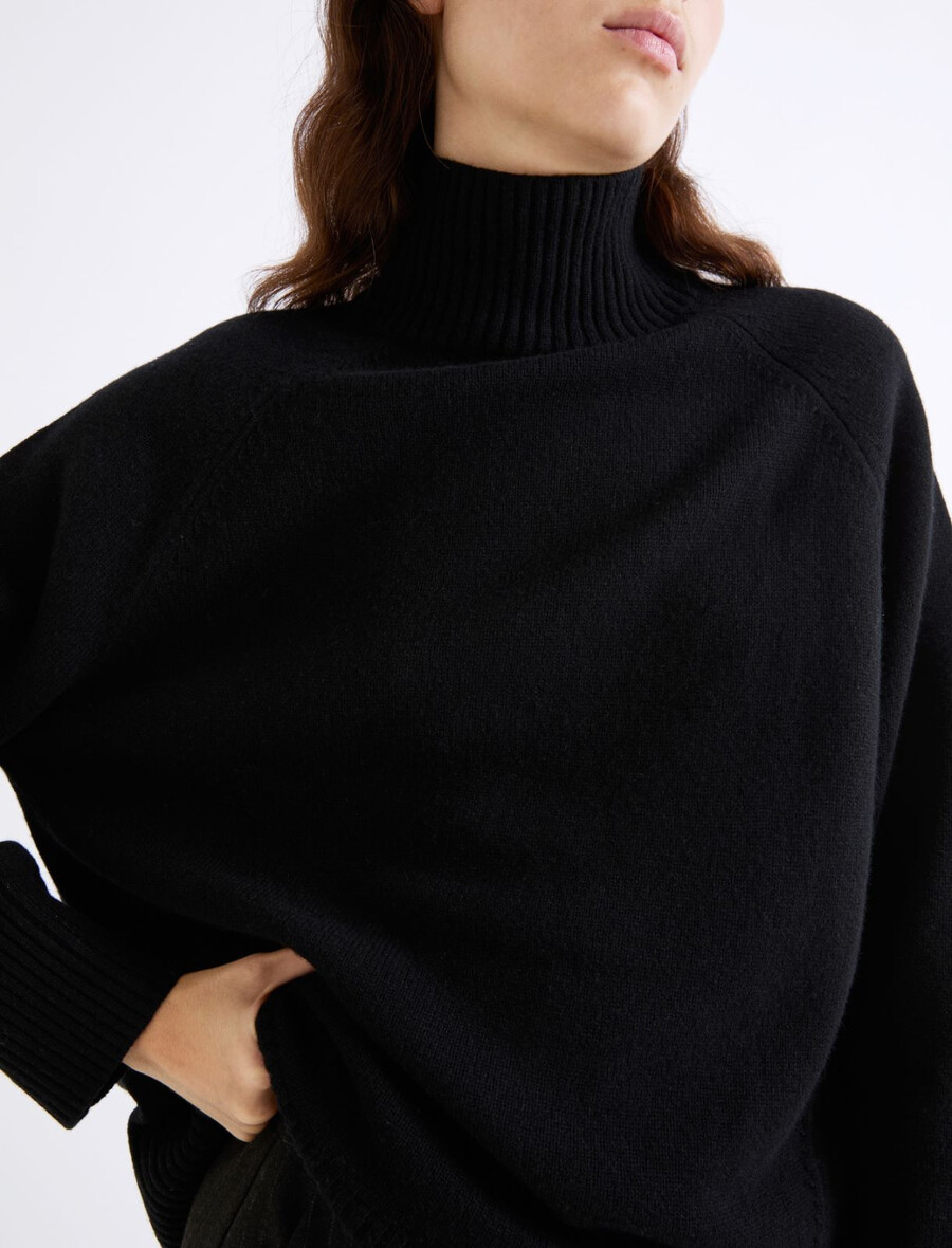 oversized-pullover aus superfeiner merinowolle – schwarz
