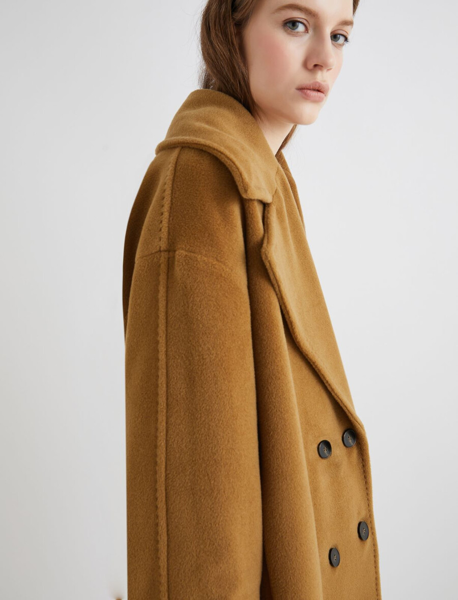 schwere zweireihige jacke aus reiner wolle – oliv