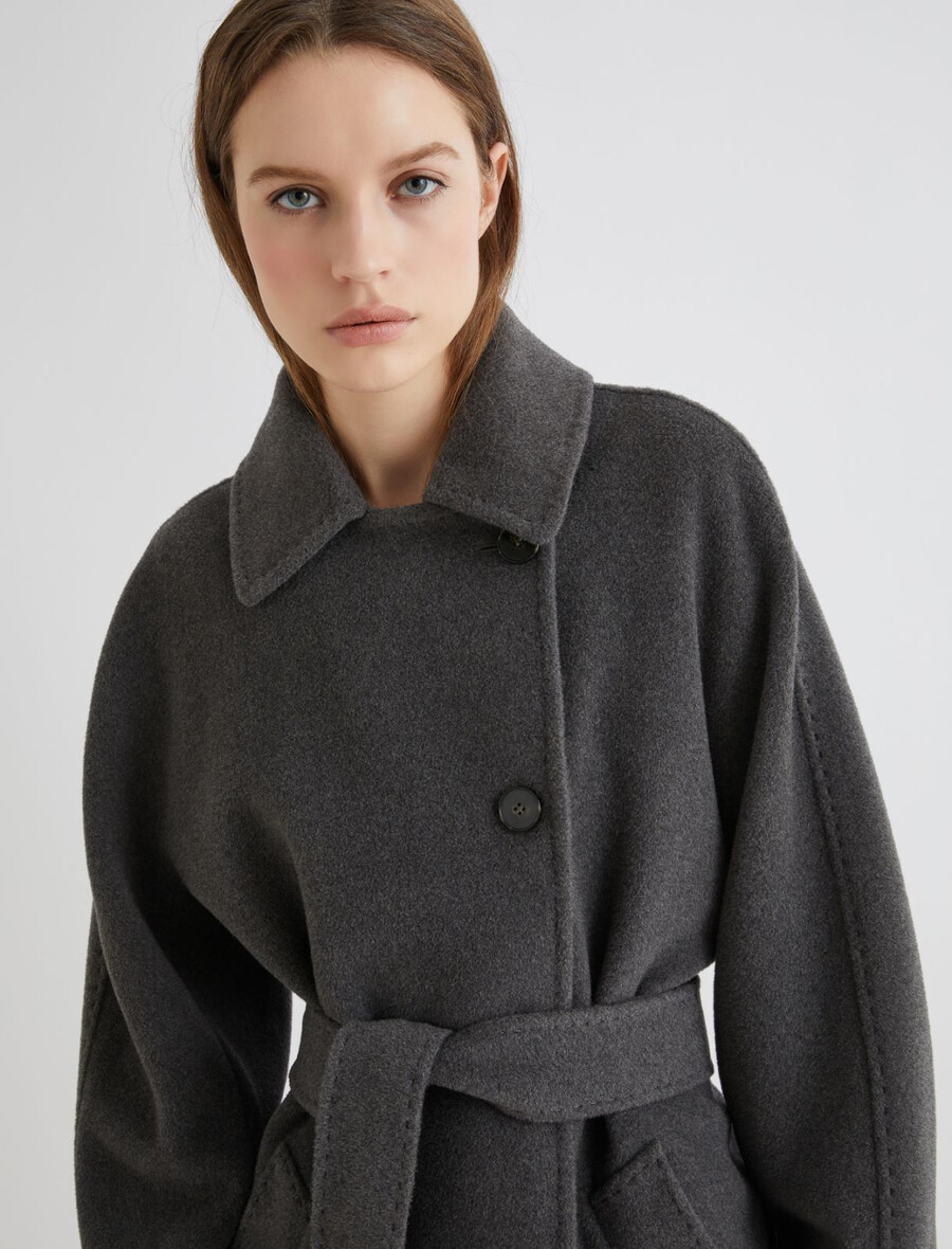 schwere jacke aus reiner wolle mit gürtel – melange grau