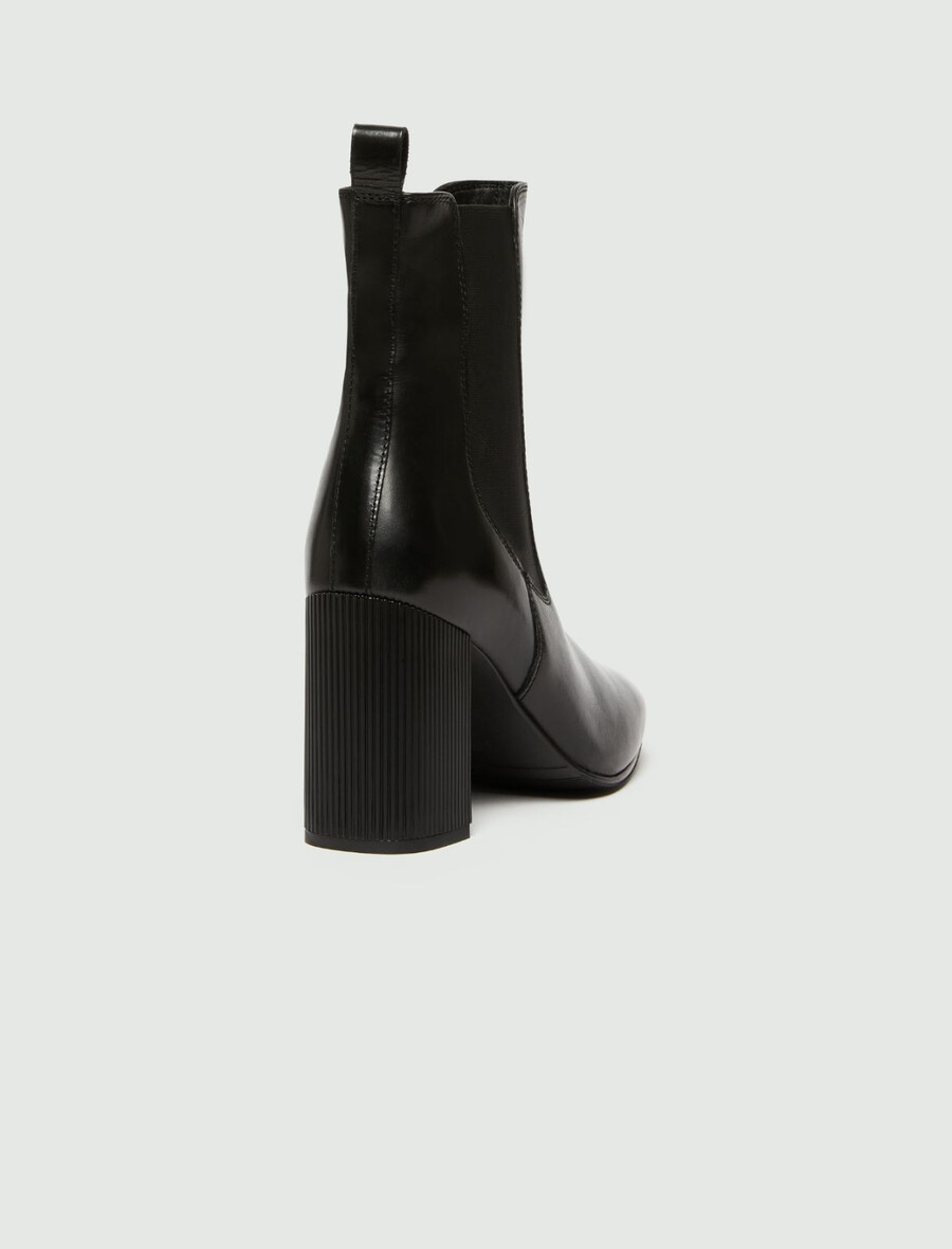 chelsea-boots mit absatz – schwarz