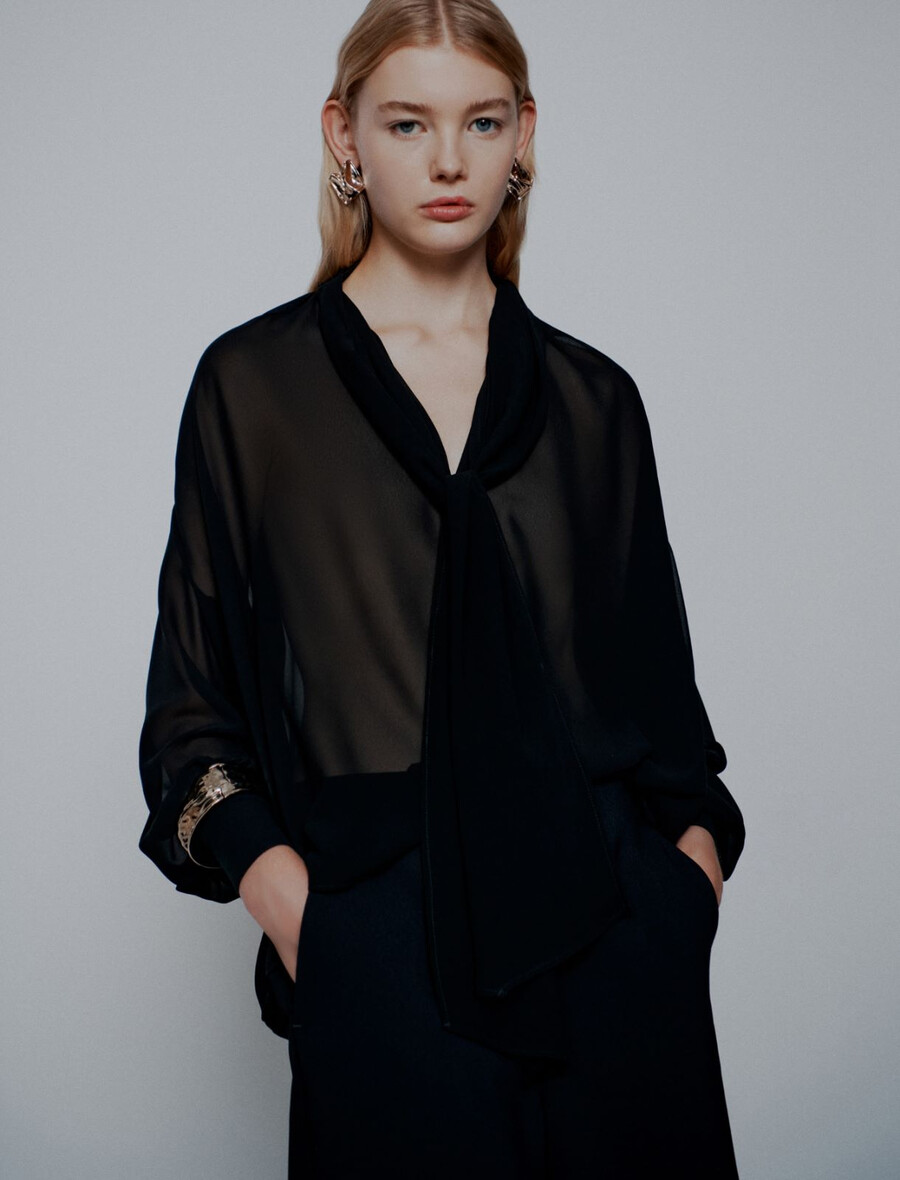 bluse aus crêpe-georgette mit bindeband – schwarz