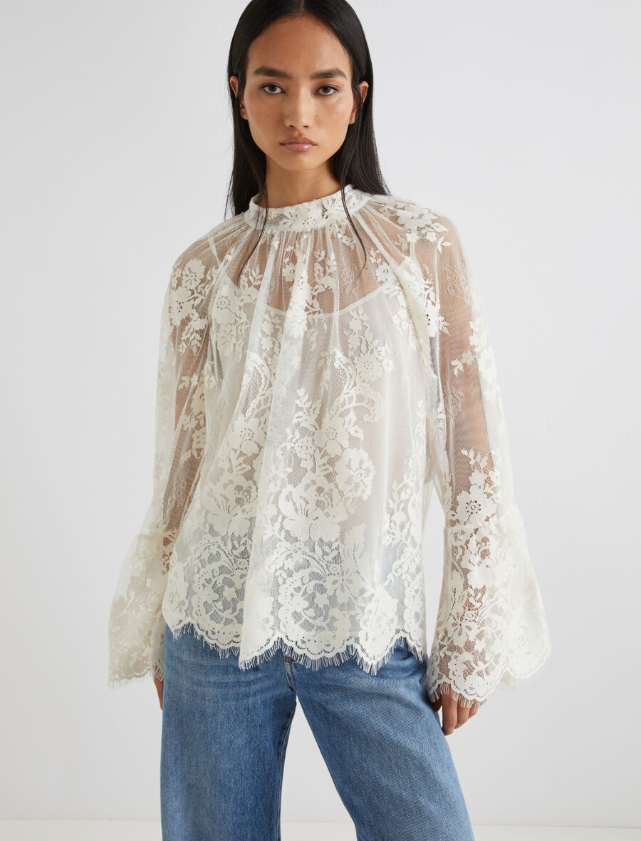 bluse mit chantilly-spitze und muschelsaum – creme