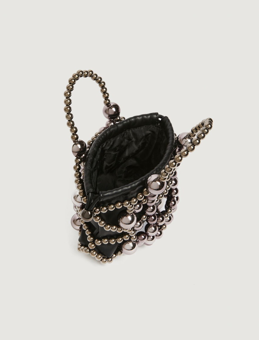 kleine beuteltasche mit kugeldetail – schwarz