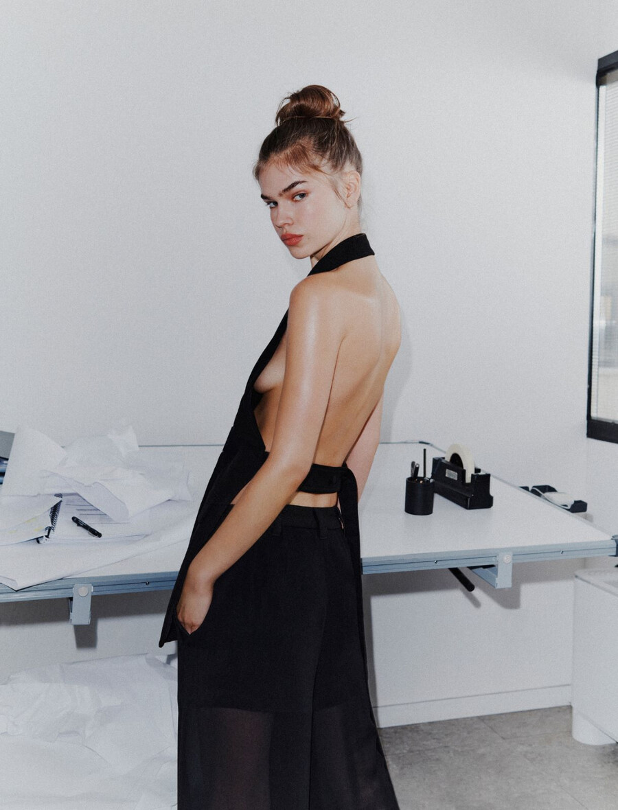 Ärmelloses blazer-top – schwarz