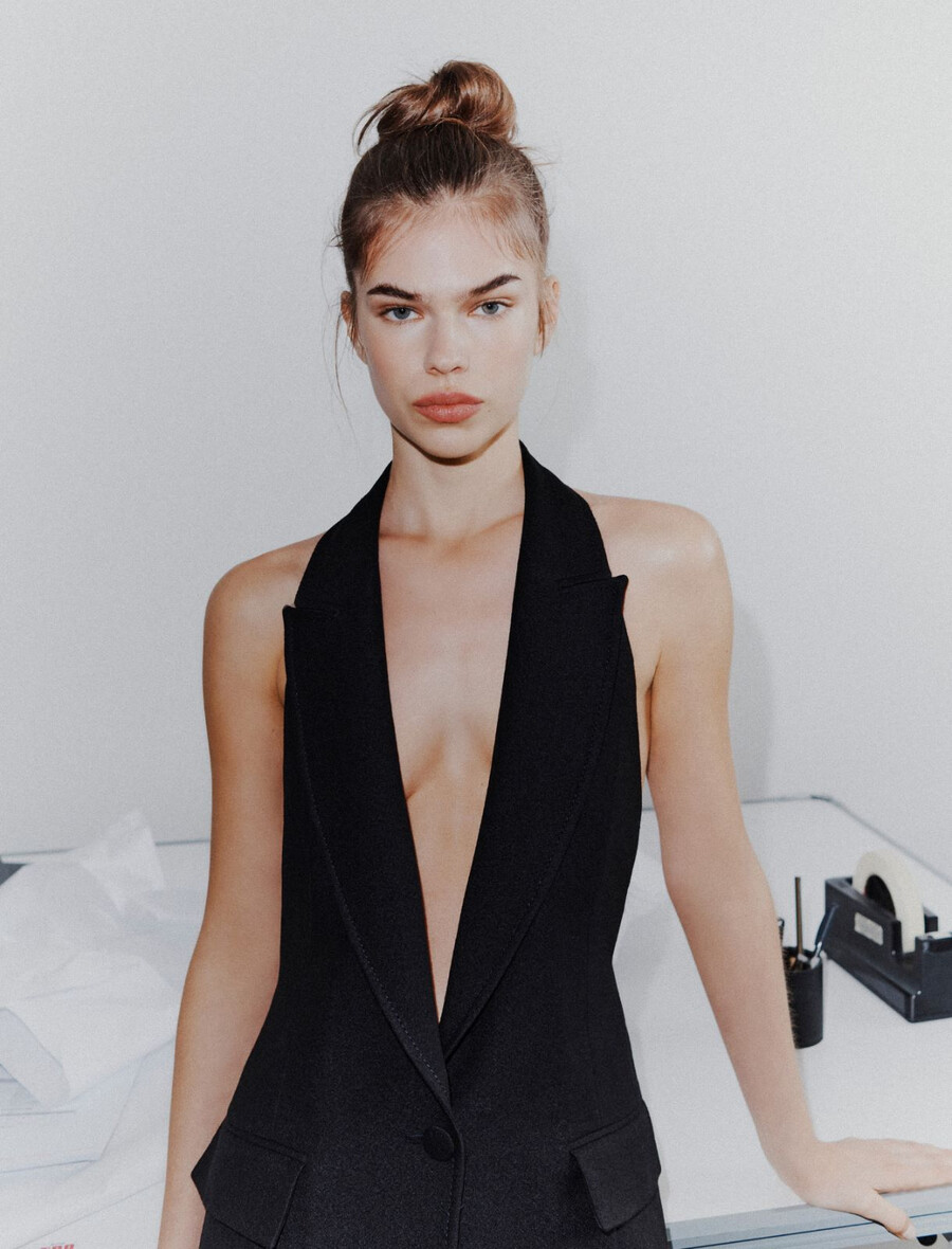 Ärmelloses blazer-top – schwarz