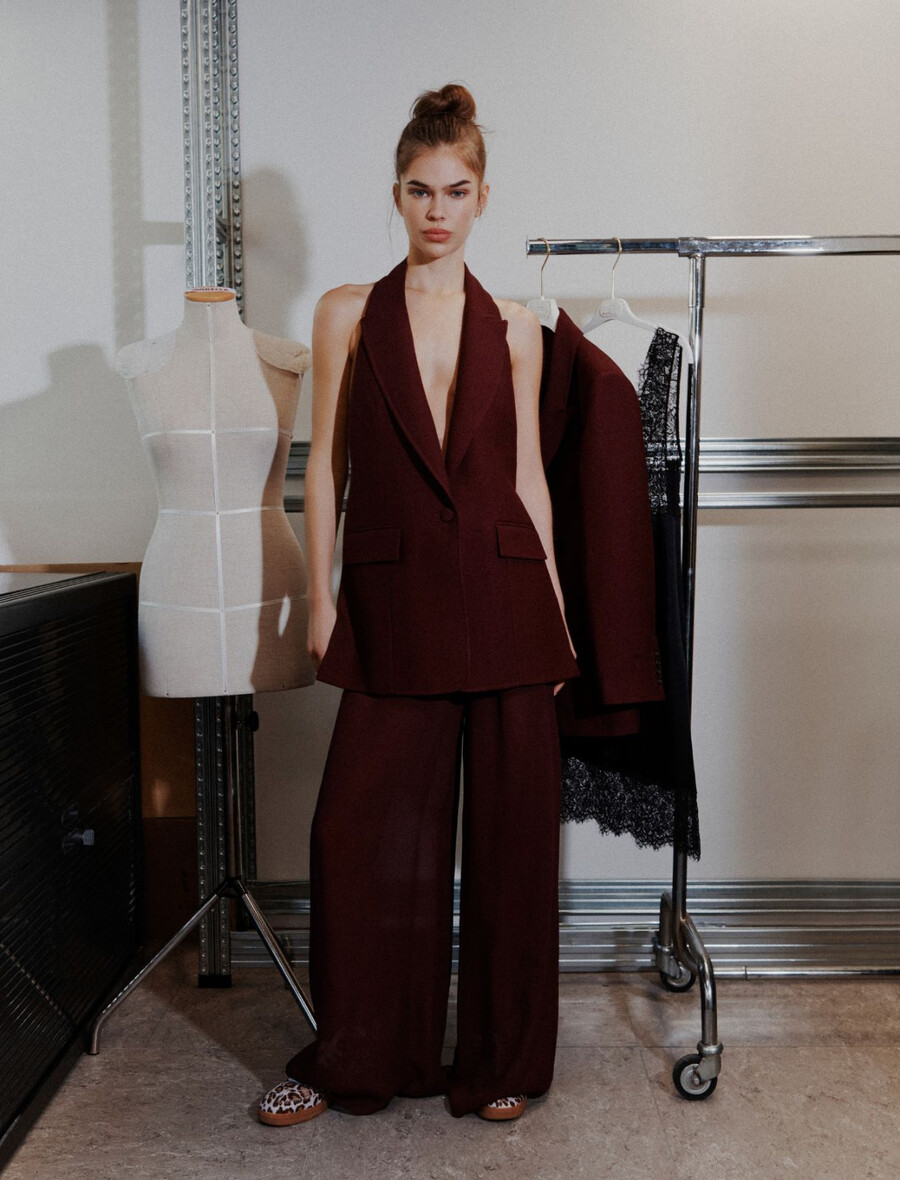 Ärmelloses blazer-top – bordeaux