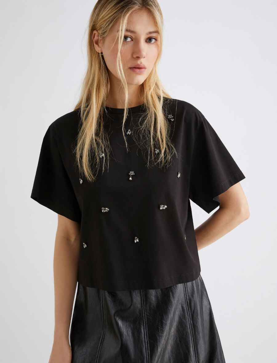 kurzes mit kristallen verziertes t-shirt – schwarz