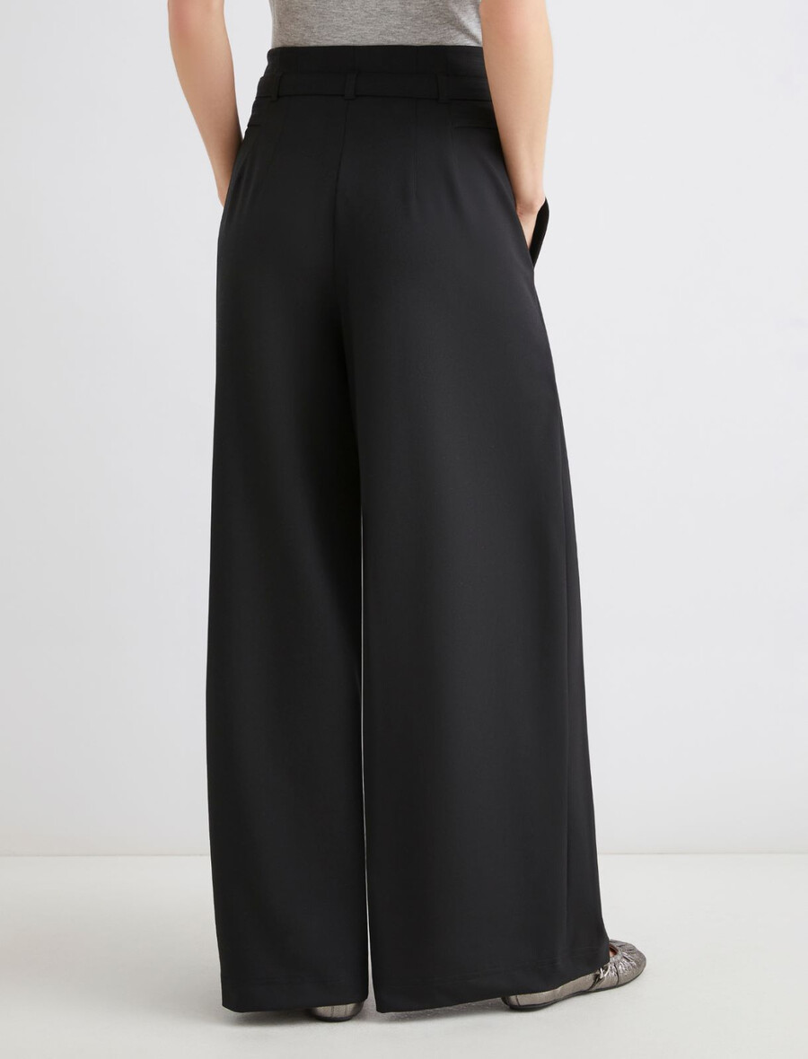 hochgeschnittene hose - schwarz