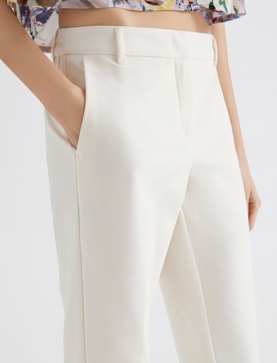 chino-hose aus stretch-baumwolle - weiss