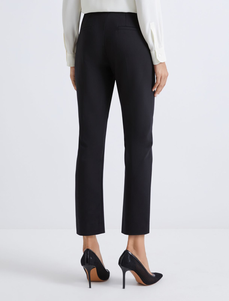 chino-hose aus stretch-baumwolle – schwarz